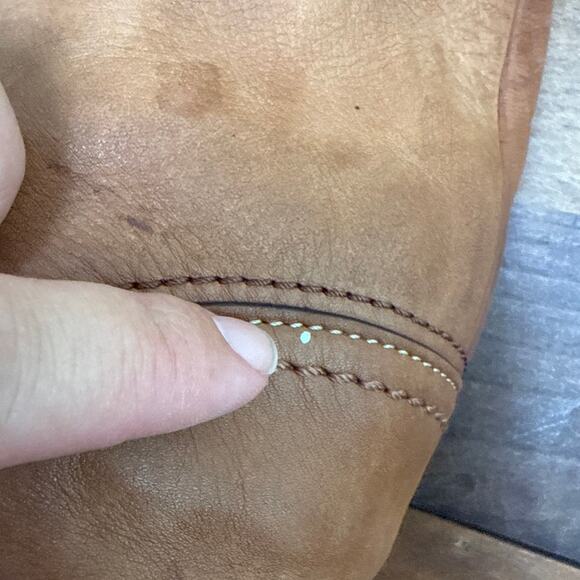 Vintage COACH Hamptons Brown Leather Shoulder Bag Tote Purse Style No. F12607 - Picture 7 of 16